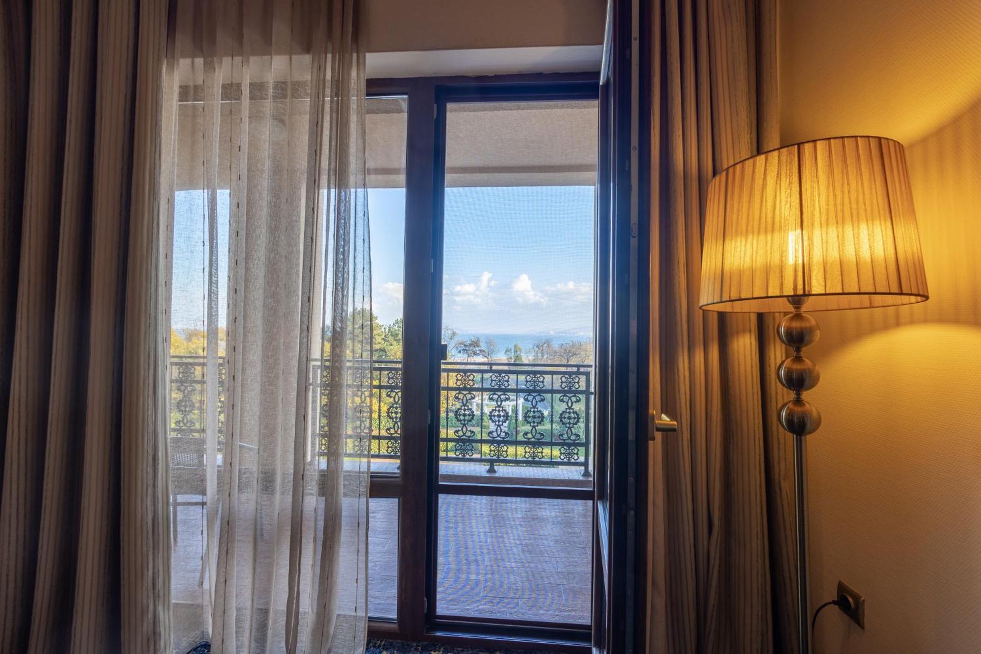 Hotel Primoretz Grand &