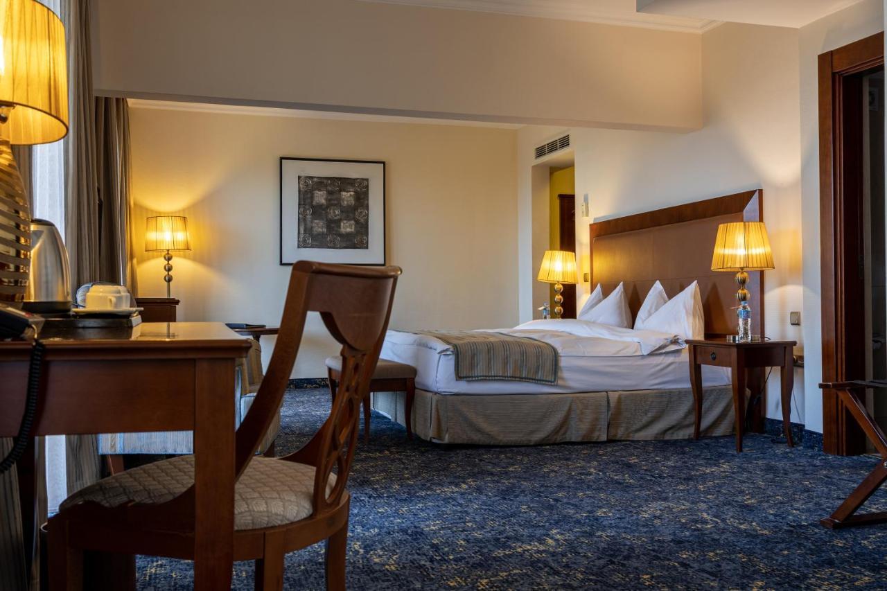 Hotel Primoretz Grand &